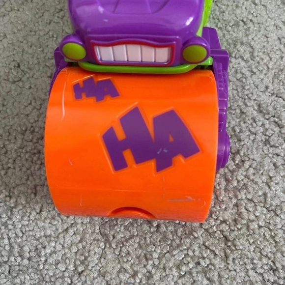 Imaginext DC Super Friends The Joker Steamroller Vehicle with Batman + Batgirl - Picture 5 of 12